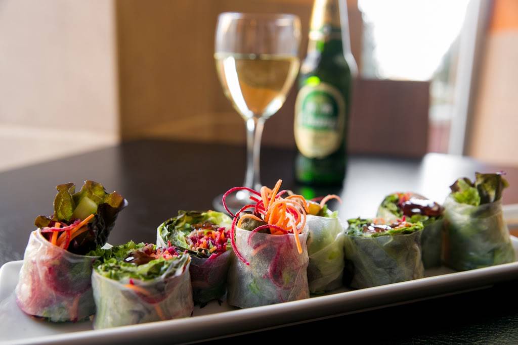 altThai | restaurant | 40 S Arlington Heights Rd, Arlington Heights, IL 60005, USA | 8477977843 OR +1 847-797-7843