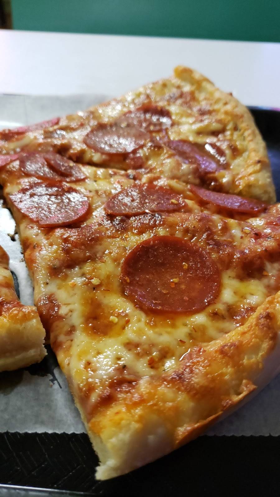 Nashua House of Pizza | restaurant | 40 E Hollis St, Nashua, NH 03060, USA | 6038836177 OR +1 603-883-6177