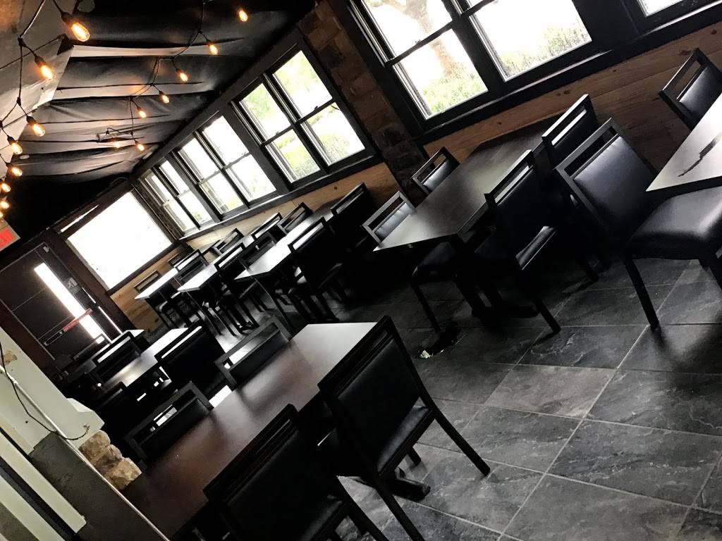 Pier 88 | restaurant | 12551 Jefferson Ave #201, Newport News, VA 23608, USA | 7578338881 OR +1 757-833-8881