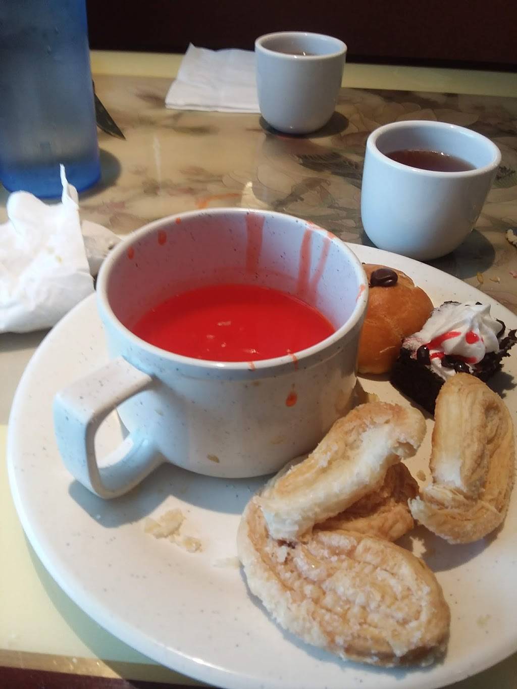 Lucky Buffet | restaurant | 99 Lake St, St Albans City, VT 05478, USA | 8025278388 OR +1 802-527-8388