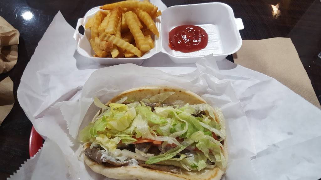 Yangs Deli | restaurant | 4985 Summer Ave, Memphis, TN 38122, USA | 9016825309 OR +1 901-682-5309