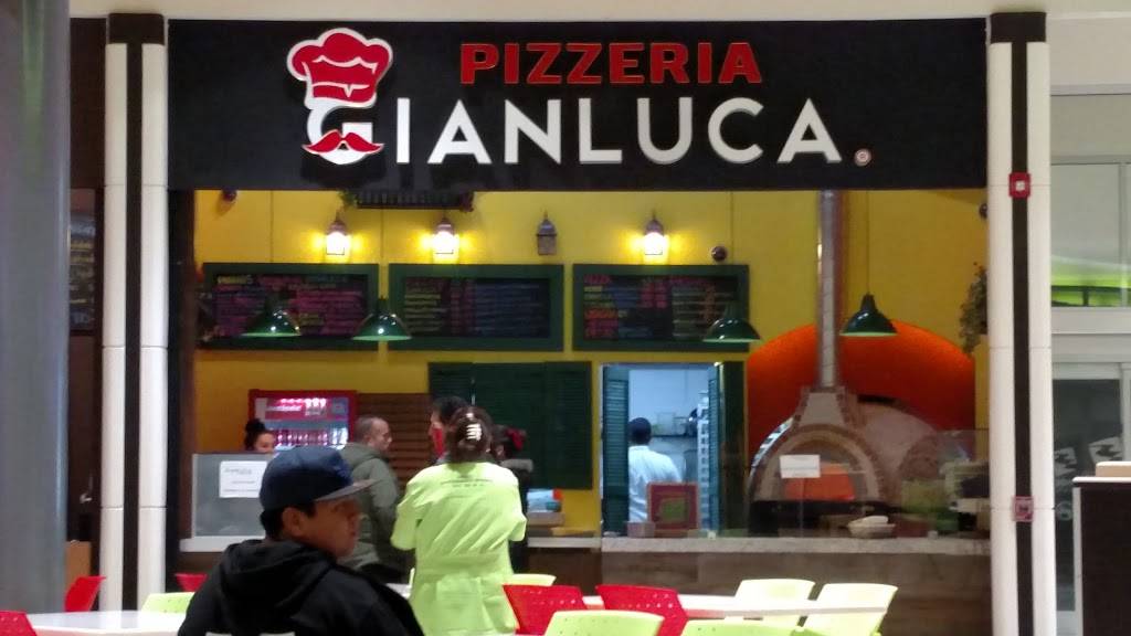 Pizzería IANUCA | restaurant | Carretera, Tijuana - Tecate 25420, Paseos del Vergel, El Refugio, 22245 Tijuana, B.C., Mexico | 016649764373 OR +52 664 976 4373