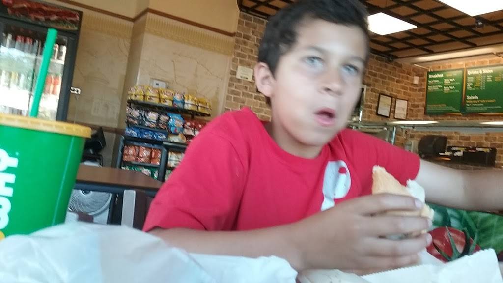 Subway Restaurants | restaurant | 2501-1 W Busch Blvd, Tampa, FL 33618, USA | 8139318654 OR +1 813-931-8654