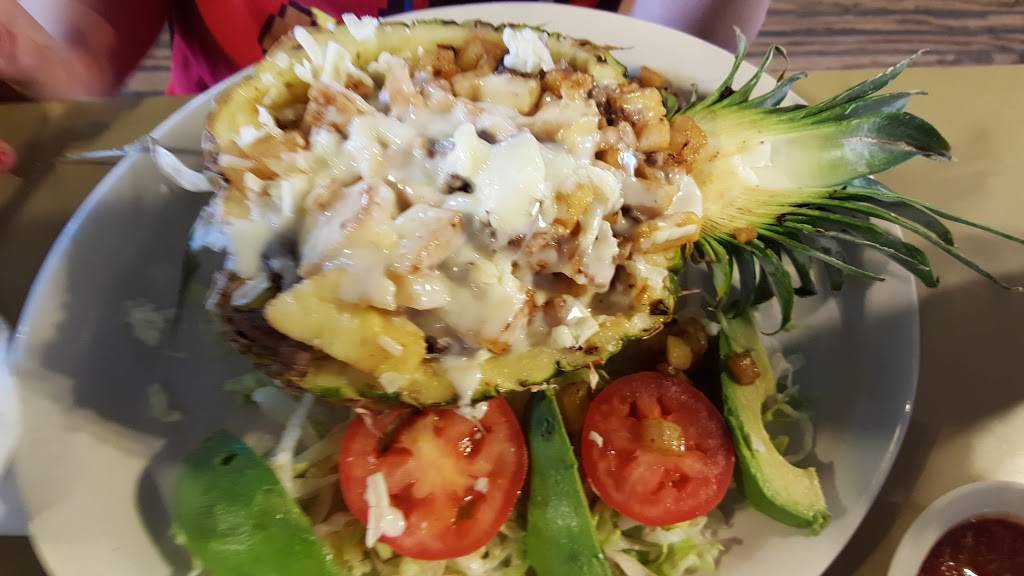 Los Molcajetes | restaurant | 601 N Broadway St, Cleveland, OK 74020, USA | 9183585636 OR +1 918-358-5636