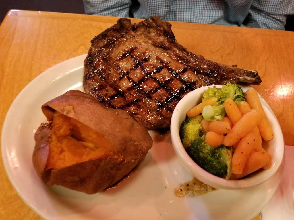 Texas Roadhouse | restaurant | 8440 Lyra Dr, Columbus, OH 43240, USA | 6144368300 OR +1 614-436-8300