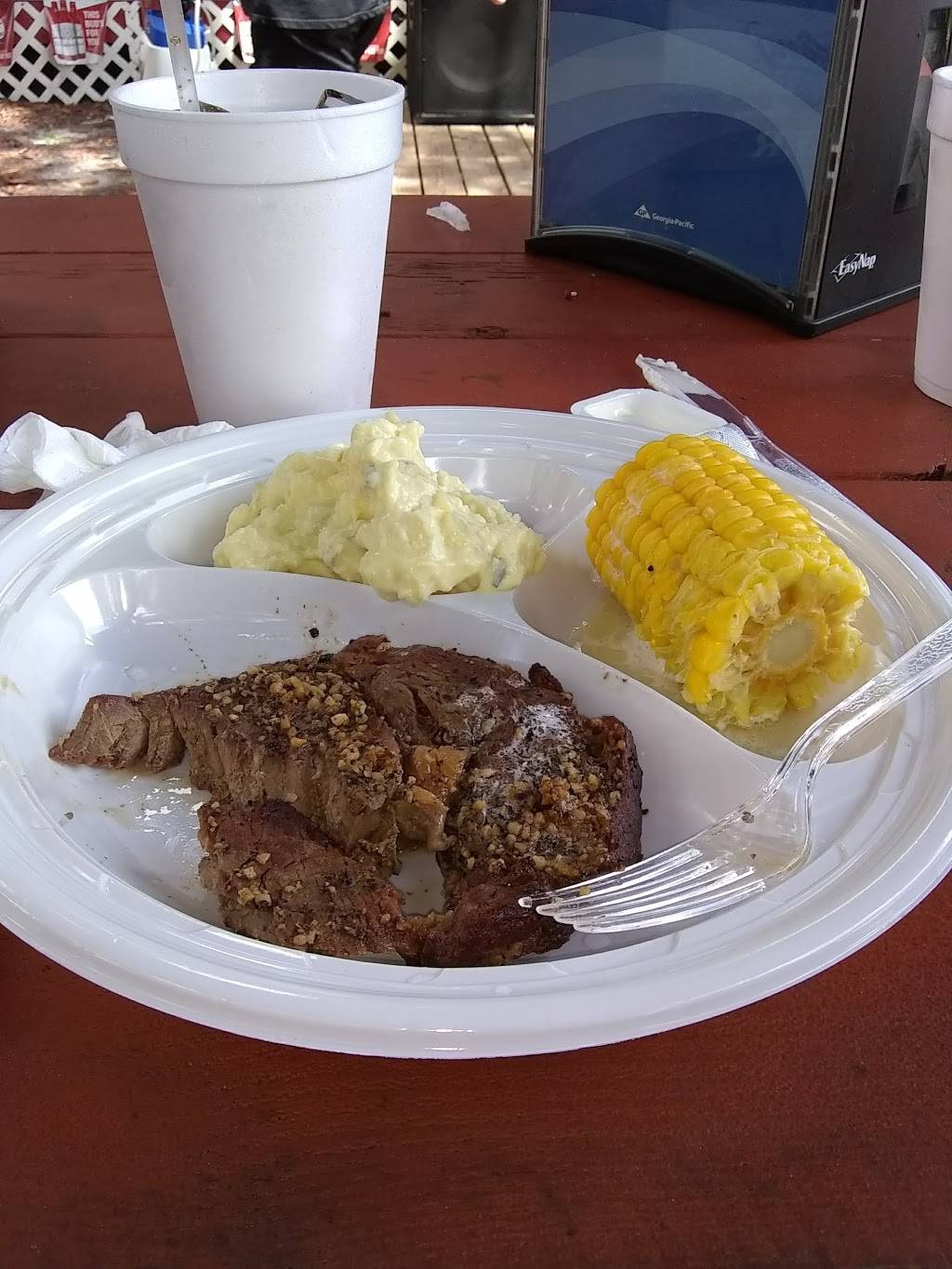 Sleepy Hollow Restaurant & Bar | restaurant | 10333 E Gobbler Dr, Floral City, FL 34436, USA | 3524198652 OR +1 352-419-8652