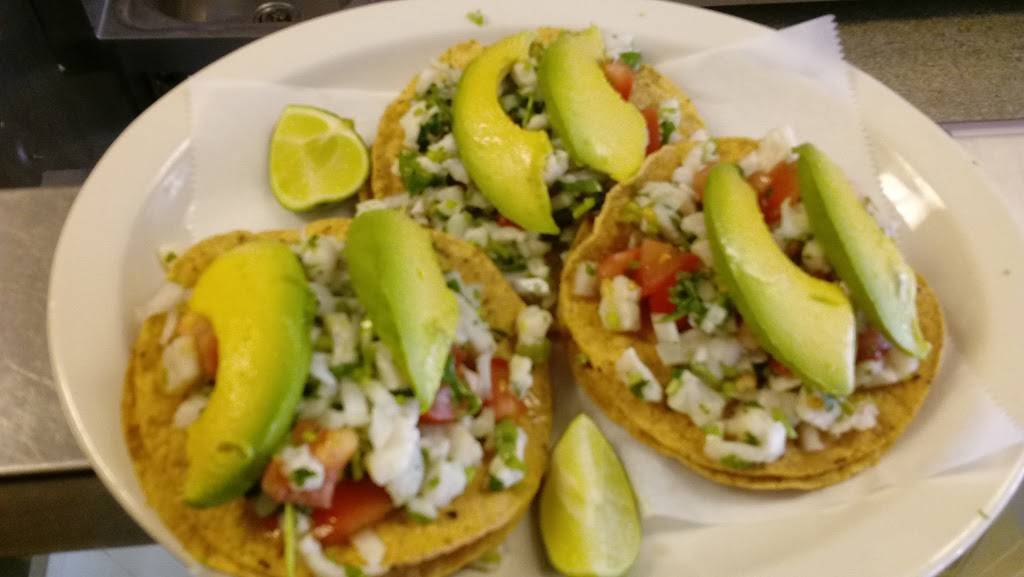 Las Brisas | restaurant | 1906 University Ave, Green Bay, WI 54302, USA | 9204360540 OR +1 920-436-0540