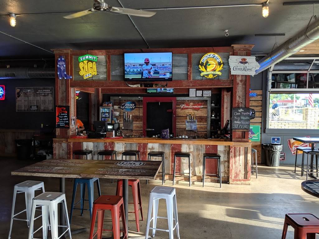 Beer Can Alley Okoboji | restaurant | 290 US-71, Arnolds Park, IA 51331, USA | 7127904061 OR +1 712-790-4061