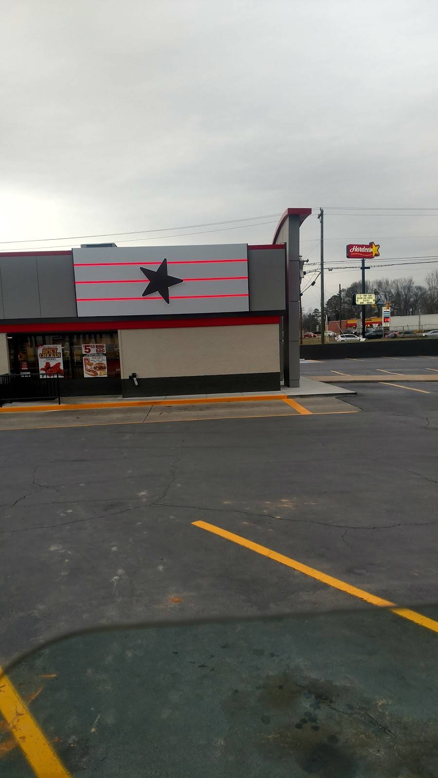 Hardees | restaurant | 116 US-74 ALT, Rutherfordton, NC 28139, USA | 8282879307 OR +1 828-287-9307