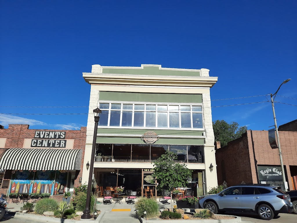 Balance Rock Eatery & Pub | restaurant | 148 S Main St, Helper, UT 84526, USA | 4354720403 OR +1 435-472-0403