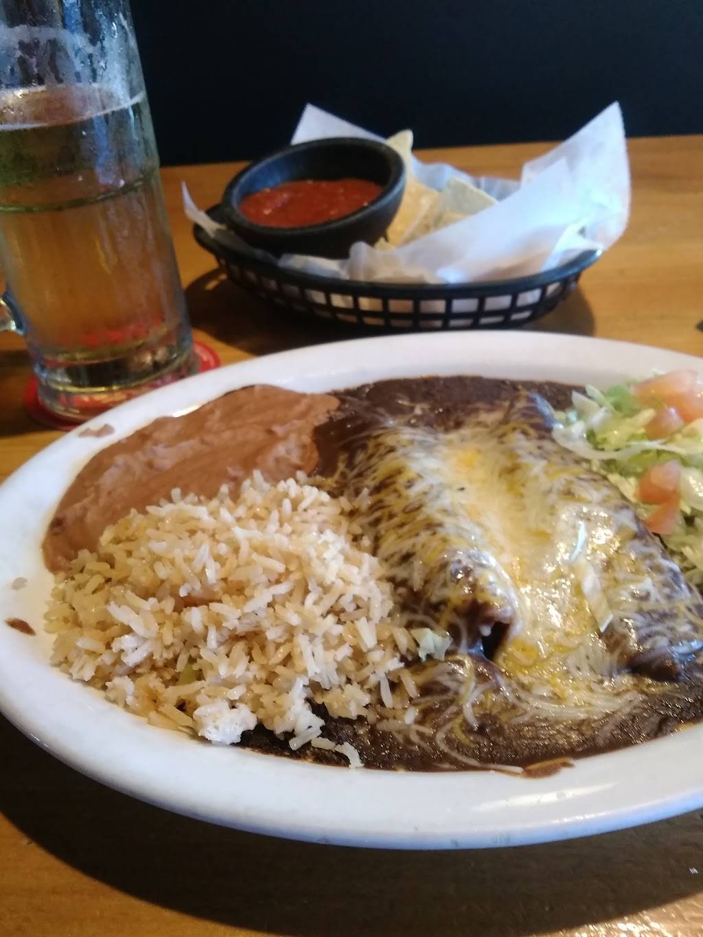 Palominos Restaurant & Bar | restaurant | 5720 Bandera Rd, San Antonio, TX 78238, USA | 2109512316 OR +1 210-951-2316