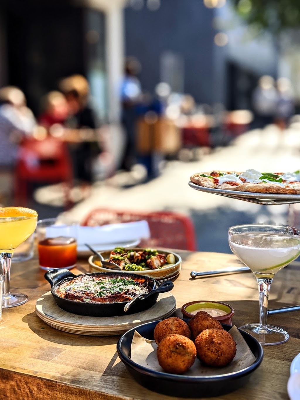 Beretta Pop-Up | restaurant | 661 Divisadero St, San Francisco, CA 94117, USA | 4156545211 OR +1 415-654-5211