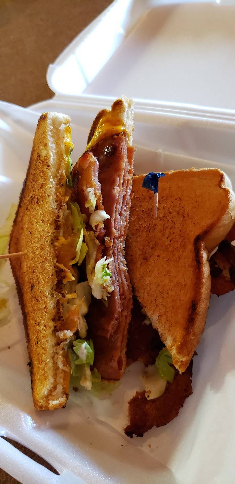 Crestwood One Stop Grill | restaurant | 8945 FM729, Avinger, TX 75630, USA | 9037552035 OR +1 903-755-2035