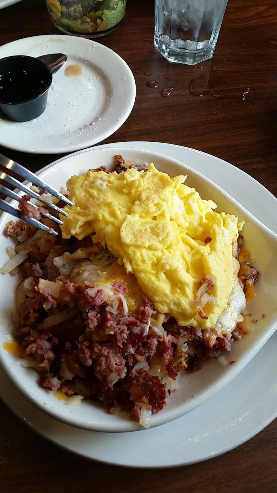 Cafe 31 North | restaurant | 217 Front St Suite A, McHenry, IL 60050, USA | 8156796630 OR +1 815-679-6630