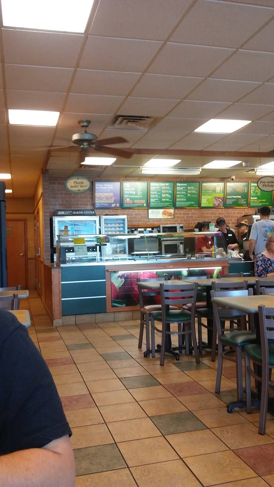 Subway | restaurant | 733 9th Ave, Huntington, WV 25701, USA | 3045223653 OR +1 304-522-3653