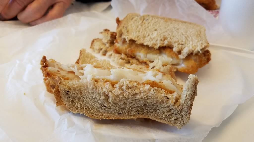 Dock Sea Food | restaurant | 1125 State St, New Albany, IN 47150, USA | 8129442951 OR +1 812-944-2951