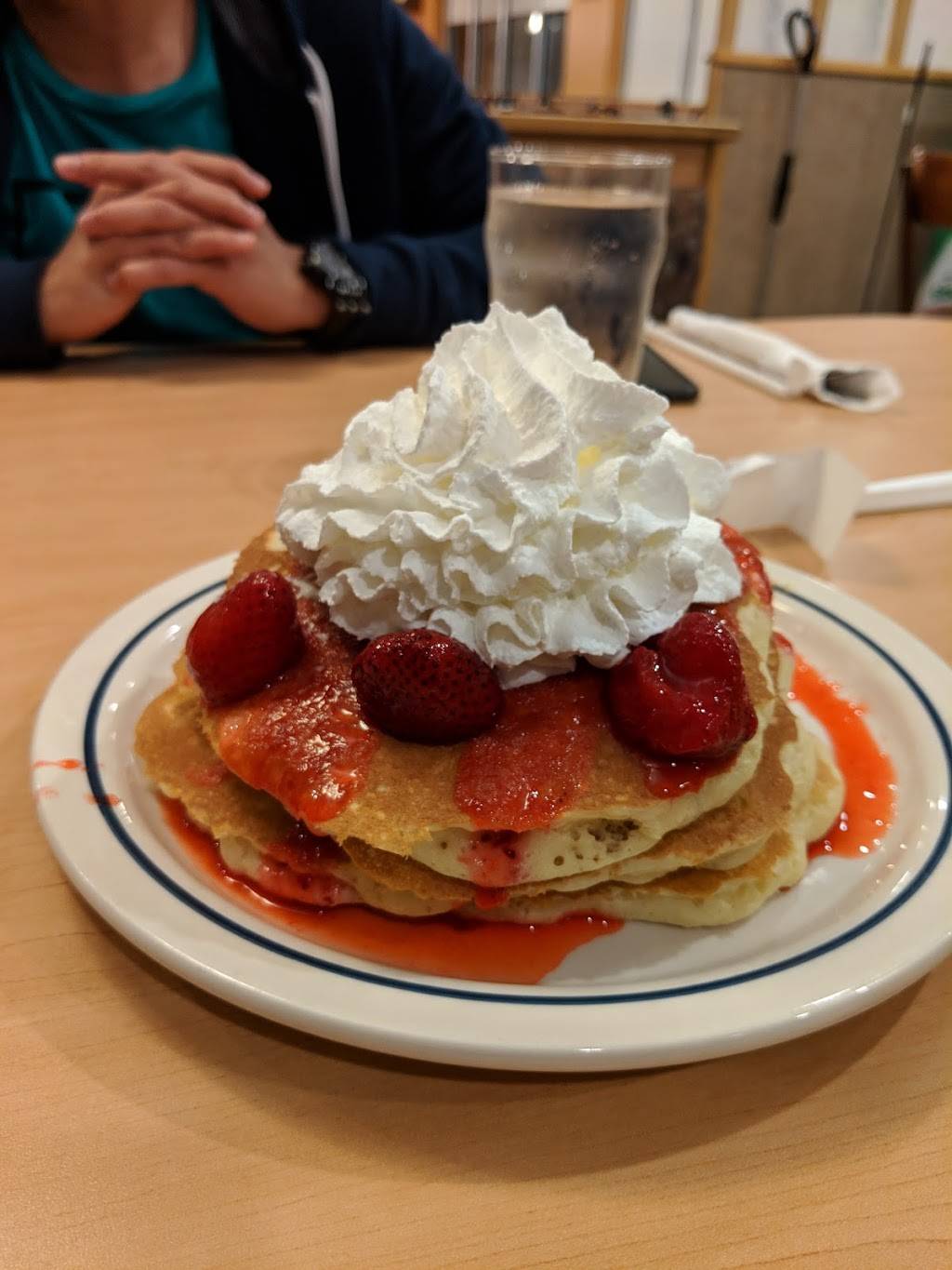 IHOP | restaurant | 4199 34th St S, St. Petersburg, FL 33711, USA | 7278657916 OR +1 727-865-7916
