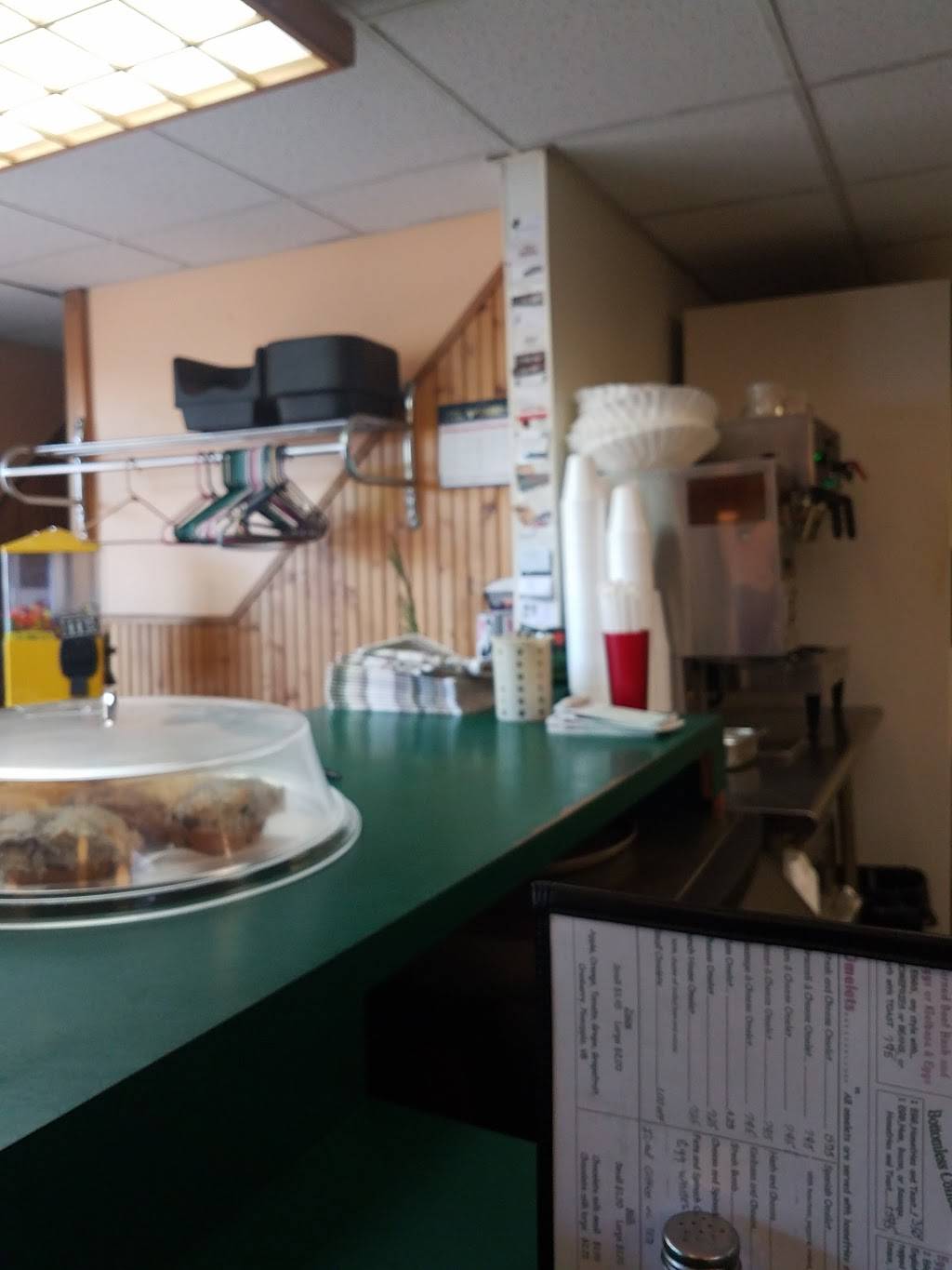 The Country Kitchen | restaurant | 18 Hampshire St, Methuen, MA 01844, USA | 9786879632 OR +1 978-687-9632