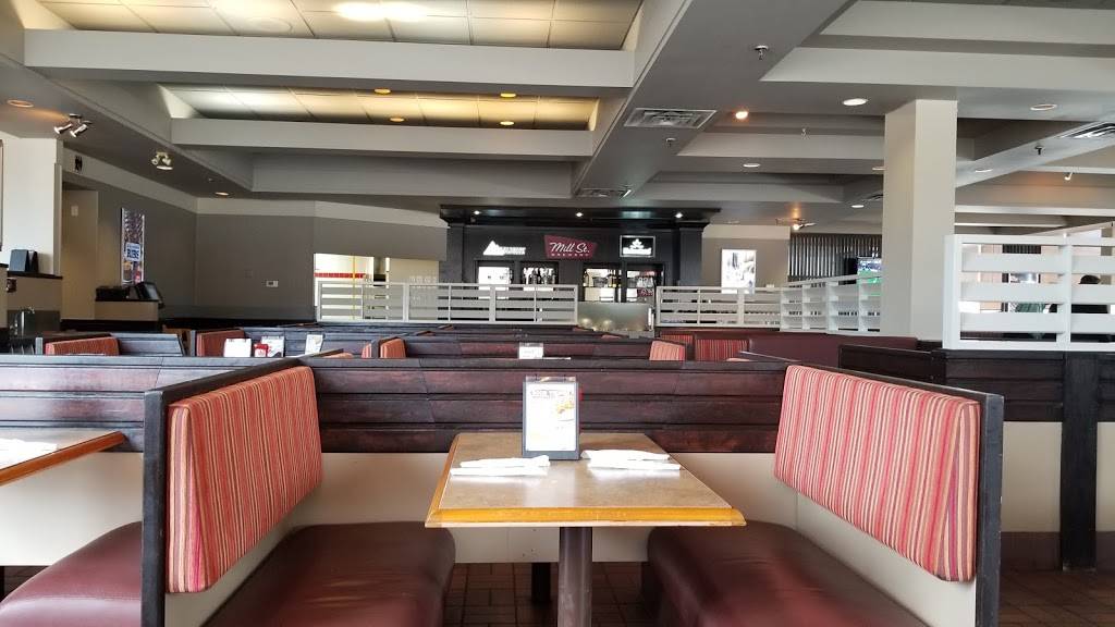 Swiss Chalet | restaurant | 525 Highland Rd W Unit 1, Kitchener, ON N2M 5K1, Canada | 5195787030 OR +1 519-578-7030