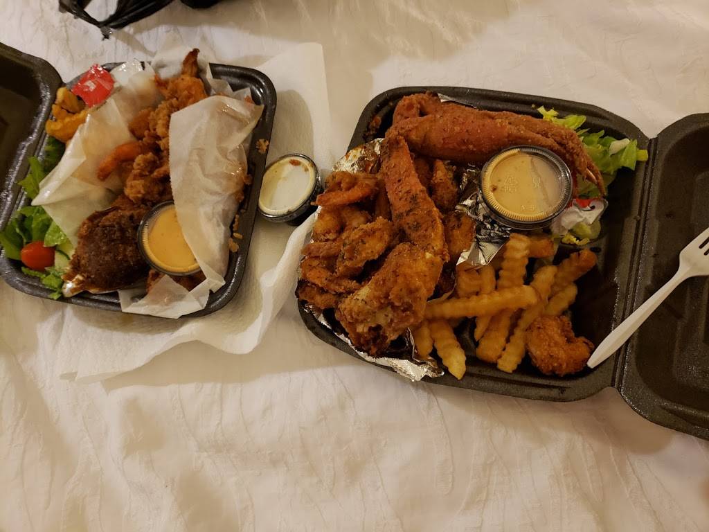 Nanas Seafood & Soul | restaurant | 176 Line St, Charleston, SC 29403, USA | 8439370002 OR +1 843-937-0002