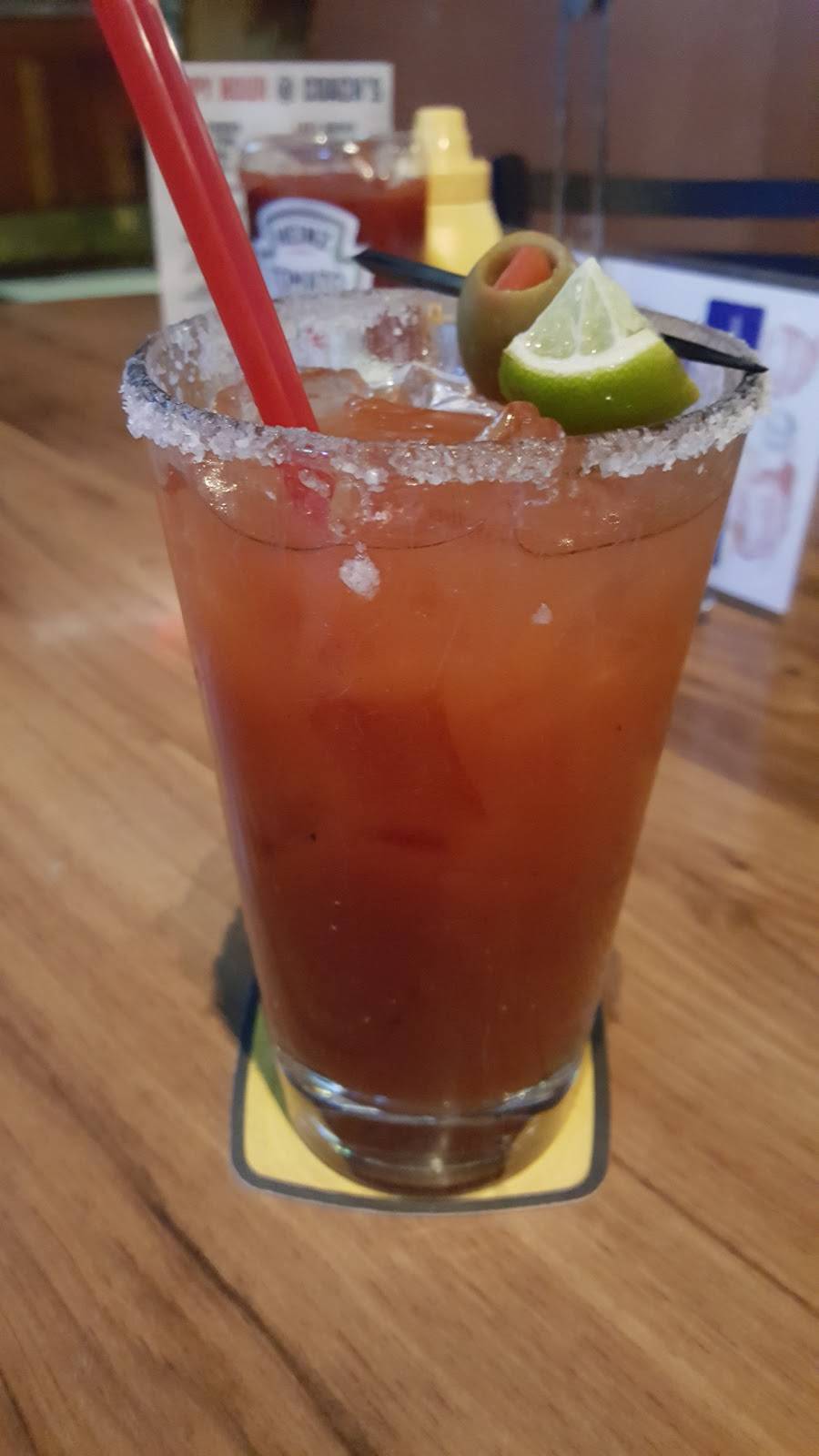 Coachs Bar & Grill | restaurant | 10162 SW Park Way, Portland, OR 97225, USA | 5032038250 OR +1 503-203-8250