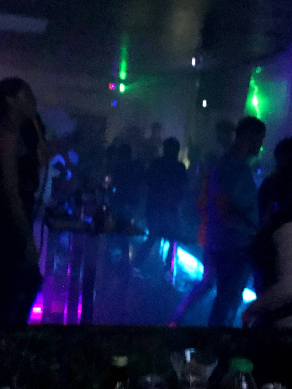 MHIA RESTAURANT HOOKAH LOUNGE | restaurant | 4164 N Franklin St, Philadelphia, PA 19140, USA | 2678885898 OR +1 267-888-5898