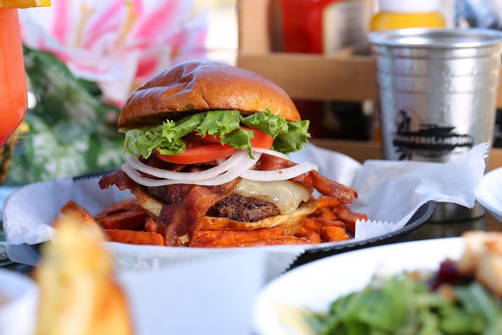 Bumpers Landing | restaurant | 31970 N River Rd, Harrison Charter Township, MI 48045, USA | 5866300501 OR +1 586-630-0501