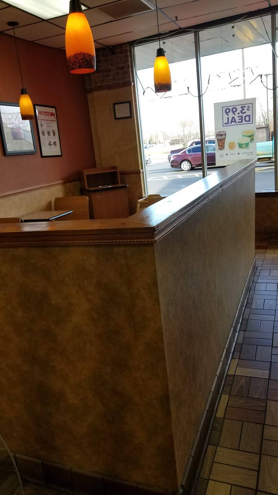 Subway Restaurants | restaurant | 672 Middle Country Rd, Selden, NY 11784, USA | 6316961212 OR +1 631-696-1212