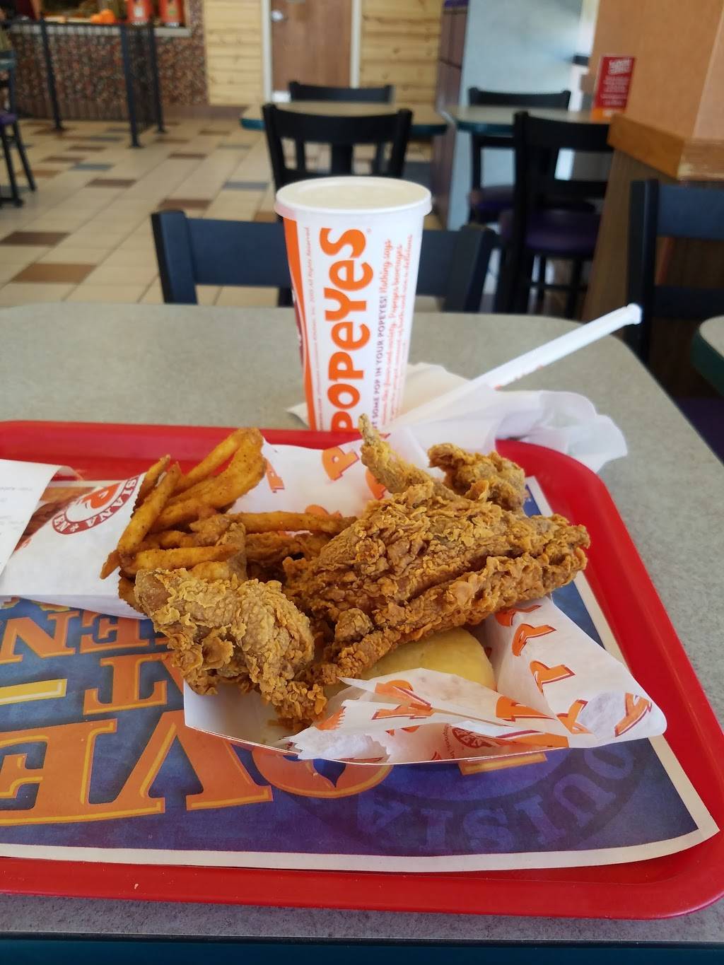 Popeyes Louisiana Kitchen | restaurant | 196 Cassidy Rd, Fort Bliss, TX 79906, USA | 9155661829 OR +1 915-566-1829