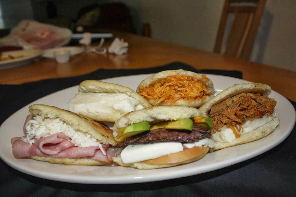 Dona Arepa Restaurant | restaurant | 3090 S Jog Rd, Greenacres, FL 33467, USA | 5613288790 OR +1 561-328-8790