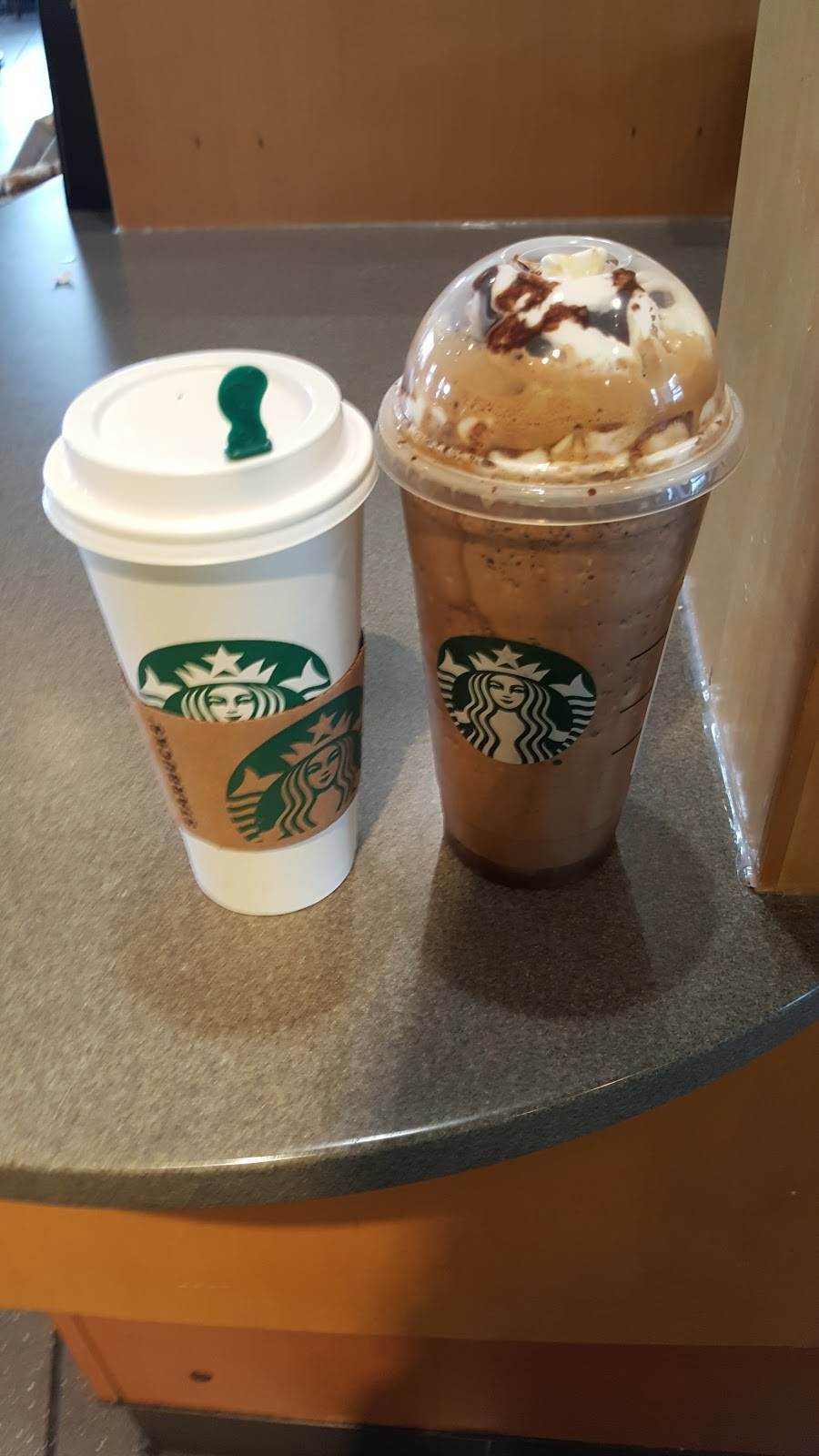 Starbucks | cafe | 2015 W Ryan Rd, Oak Creek, WI 53154, USA | 4147615278 OR +1 414-761-5278