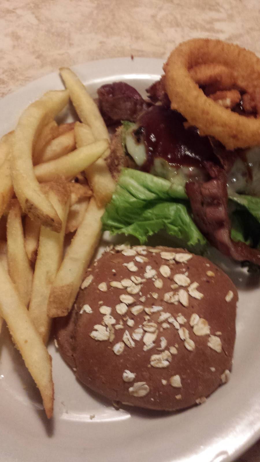 Hosss Steak & Sea House | restaurant | 1948 Leesburg Grove City Rd, Grove City, PA 16127, USA | 7247484099 OR +1 724-748-4099