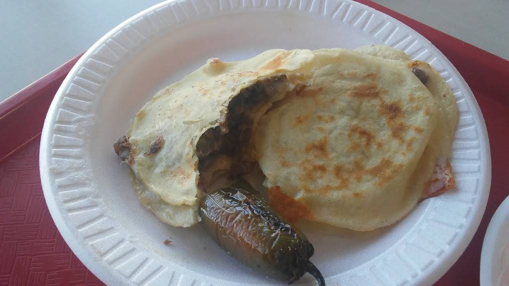 Tacos Gavilan | restaurant | 115 E Baseline Rd, Rialto, CA 92376, USA | 9095620430 OR +1 909-562-0430