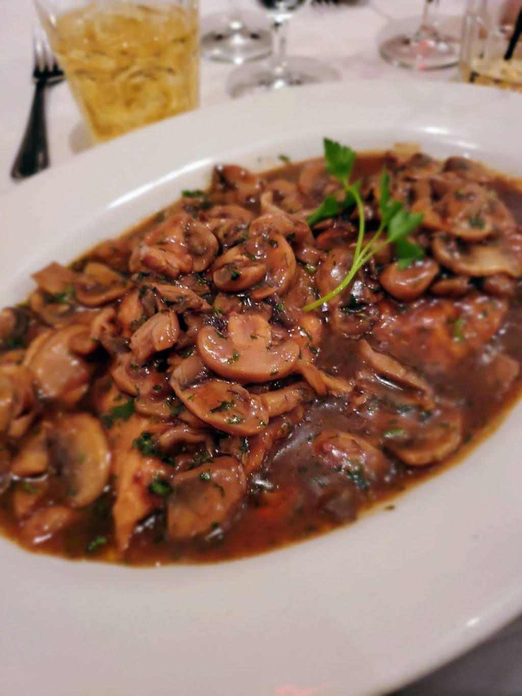 Iannuccilli restaurant | restaurant | 1791 Cranston St, Cranston, RI 02920, USA | 4018656820 OR +1 401-865-6820