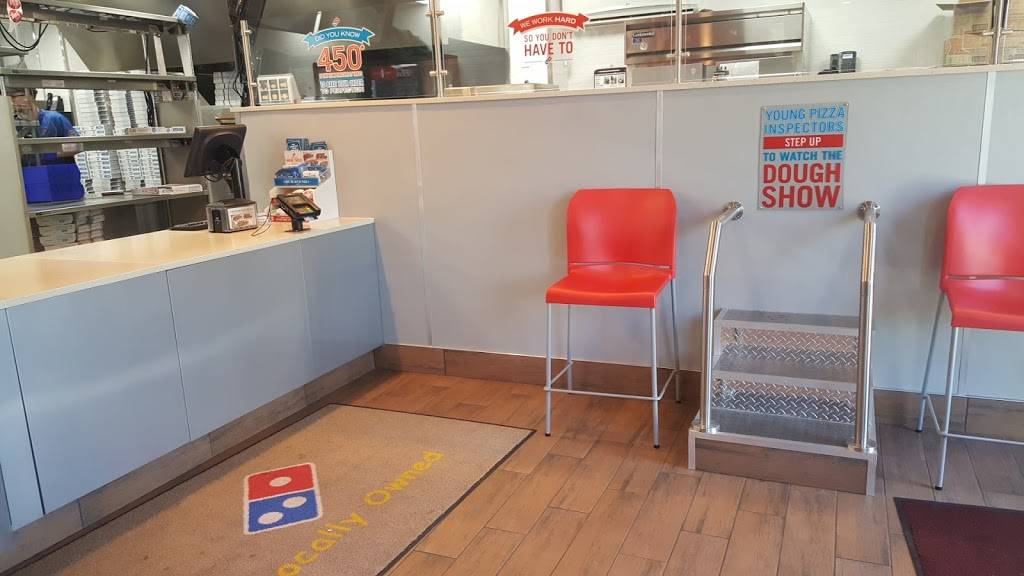Dominos Pizza | meal delivery | 105 Lew Dewitt Blvd Ste C, Waynesboro, VA 22980, USA | 5409320000 OR +1 540-932-0000