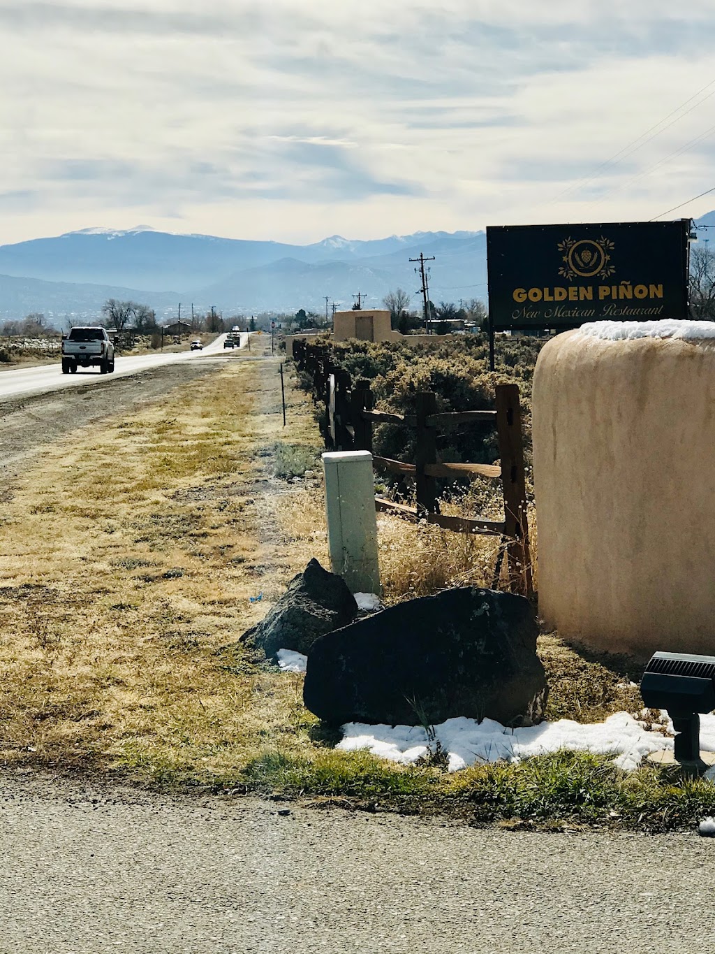 Golden Piñon | restaurant | 88 NM-150, El Prado, NM 87529, USA | 5757763202 OR +1 575-776-3202
