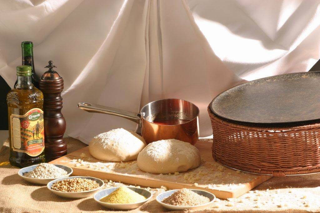 Fabios Pizza | restaurant | 121 Queenston St, St. Catharines, ON L2R 2Z7, Canada | 9056846573 OR +1 905-684-6573