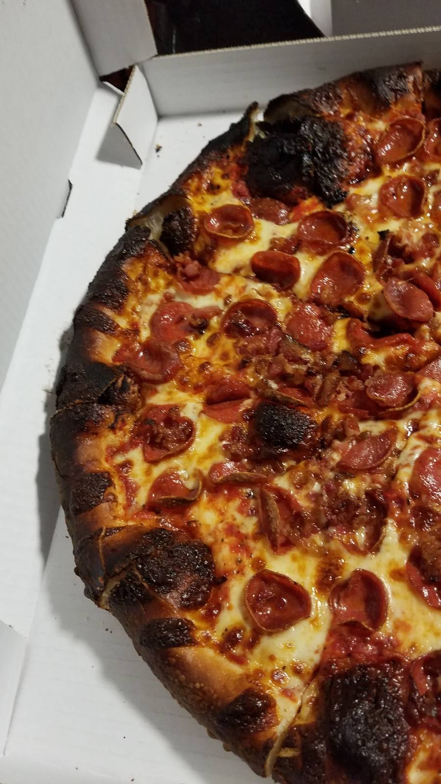 Amicos Pizzeria | restaurant | 28422 Joy Rd, Livonia, MI 48150, USA | 7347626166 OR +1 734-762-6166