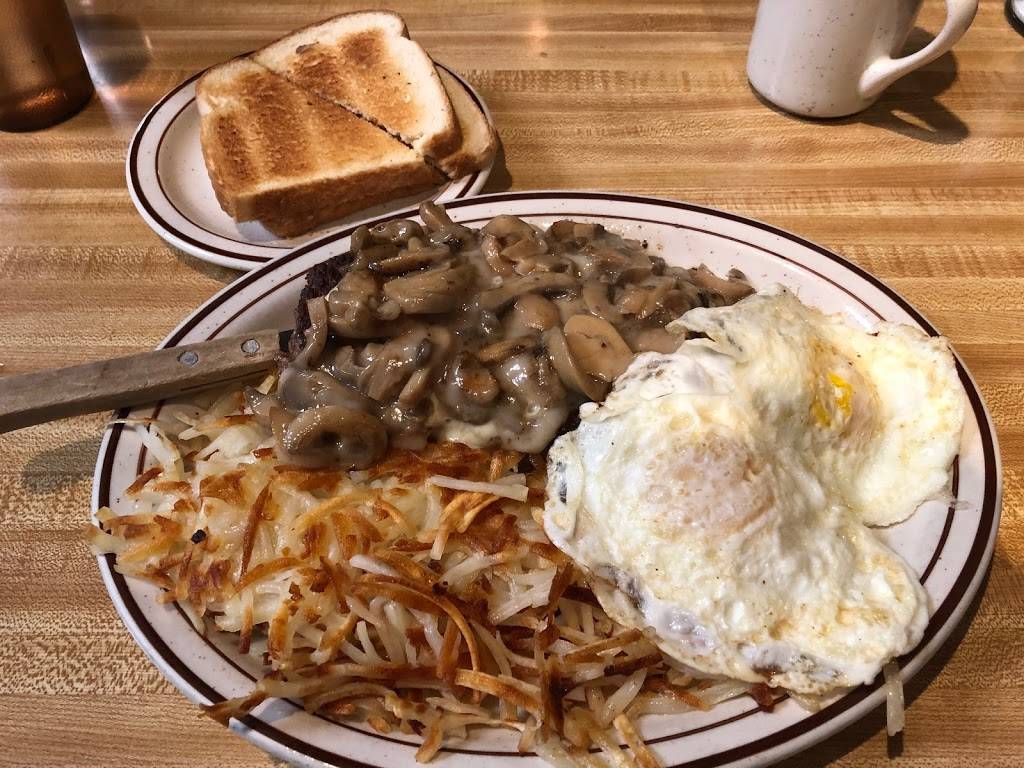 Home Town Cafe | restaurant | 403 1st Ave S, St James, MN 56081, USA | 5073754955 OR +1 507-375-4955