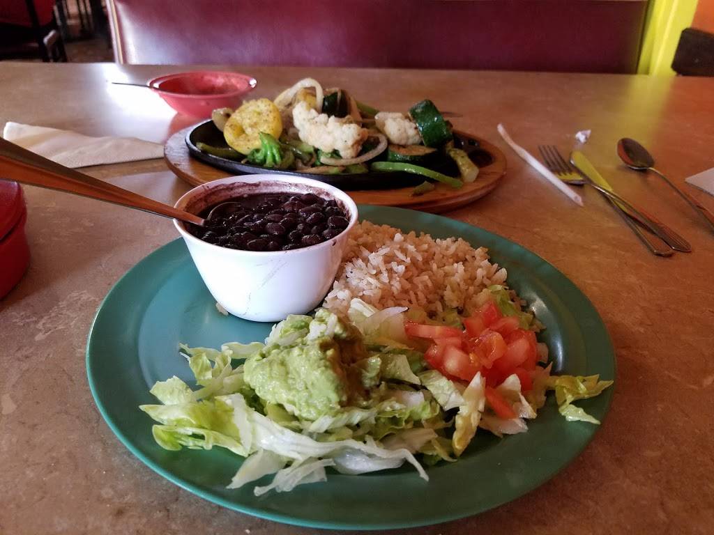 Jasmines Restaurant | restaurant | 2463 E State Hwy 71 Service Rd, Del Valle, TX 78617, USA | 5123892800 OR +1 512-389-2800