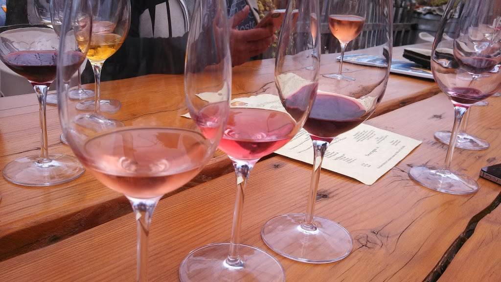 Mikes Cafe and Wine Bar | restaurant | 135 Second St S, Friday Harbor, WA 98250, USA | 3603780265 OR +1 360-378-0265