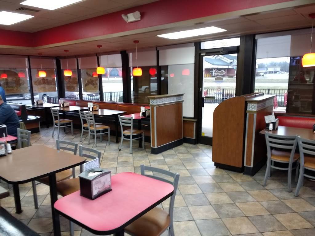 Hardees | restaurant | 11660 Allisonville Rd, Fishers, IN 46038, USA | 3175775914 OR +1 317-577-5914