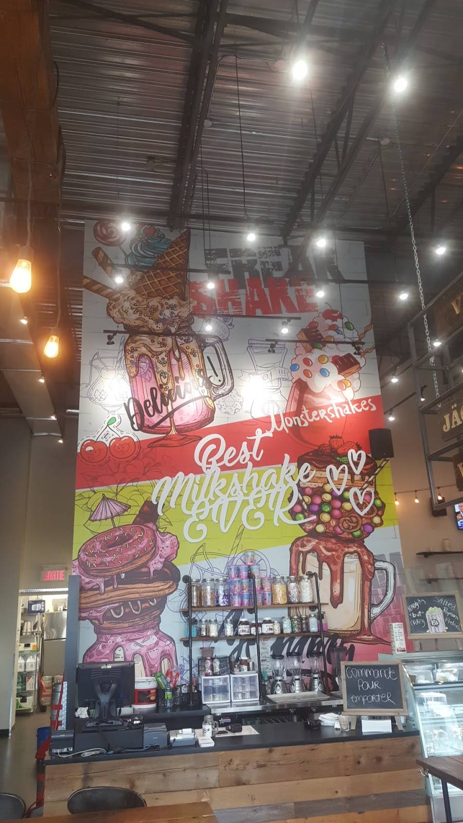 Rockstar Burger Bar | restaurant | 130 Montée Masson, Mascouche, QC J7K 3B5, Canada | 4504743575 OR +1 450-474-3575