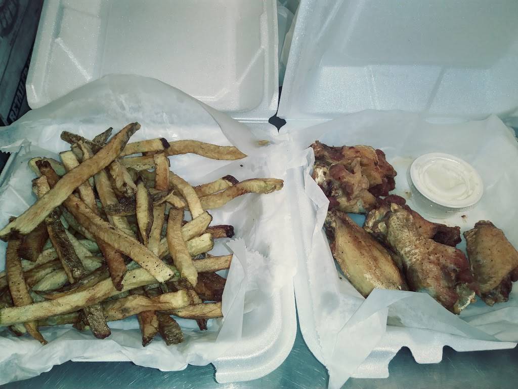 Noisy Oyster Pub | restaurant | 1375 N Portage Path, Akron, OH 44313, USA | 3308647500 OR +1 330-864-7500