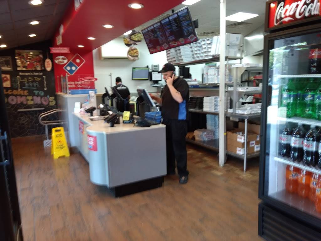 Dominos Pizza | meal delivery | 506 S Camp Meade Rd, Linthicum Heights, MD 21090, USA | 4106843030 OR +1 410-684-3030