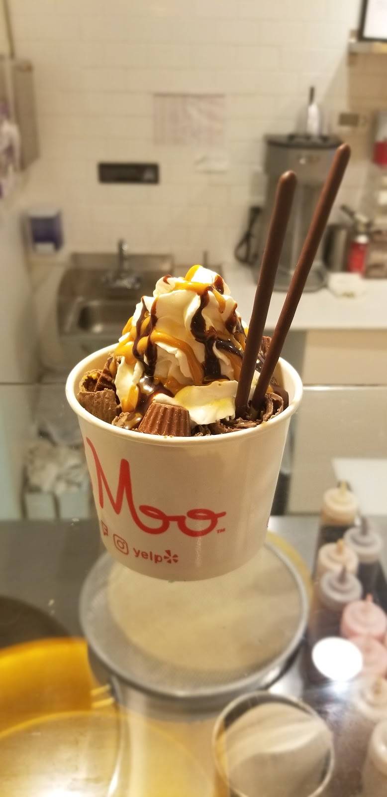 La Moo Creamery | restaurant | 2501 N Harrison St B, Arlington, VA 22207, USA | 7035947655 OR +1 703-594-7655