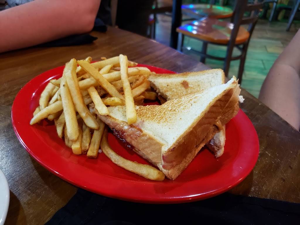 Penny Hill Bar and Char | restaurant | 1150 W Lindsey St, Norman, OK 73072, USA | 4053668767 OR +1 405-366-8767