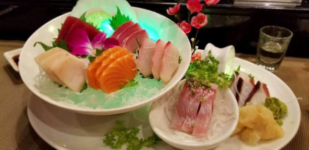 Eastgate Asian Bistro | restaurant | 25401 Eastern Marketplace Plaza Suite #130, Chantilly, VA 20152, USA | 7033278338 OR +1 703-327-8338