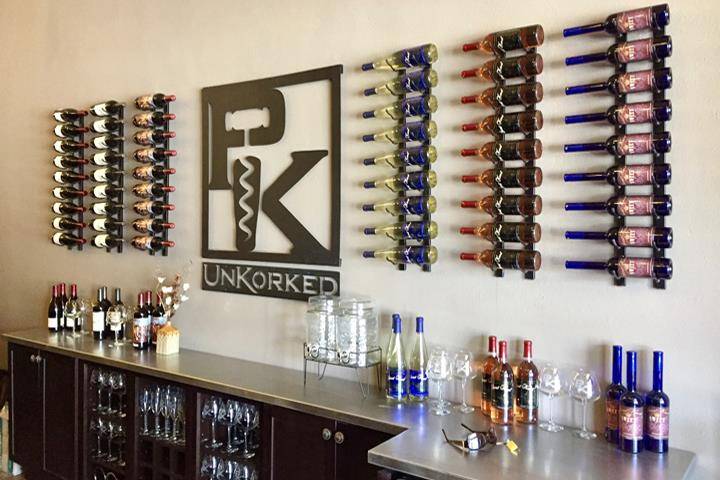PK UnKorked Wine Shop & Tasting Room | restaurant | 220 N Main St, Pontiac, IL 61764, USA | 3093191103 OR +1 309-319-1103