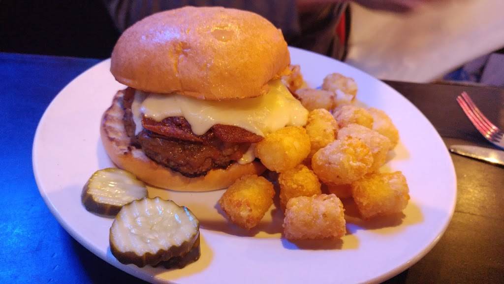 Brick City Grill | restaurant | 2704 Stange Rd, Ames, IA 50010, USA | 5152684224 OR +1 515-268-4224